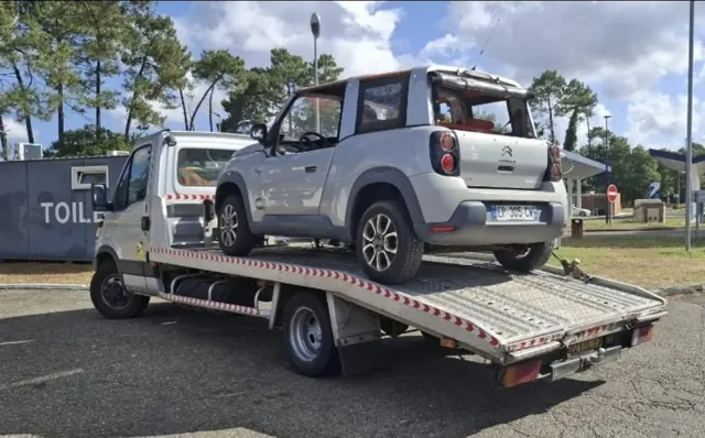 Citroën E-Méhari sur le plateau d'Auto Motor, épaviste Pays Basque